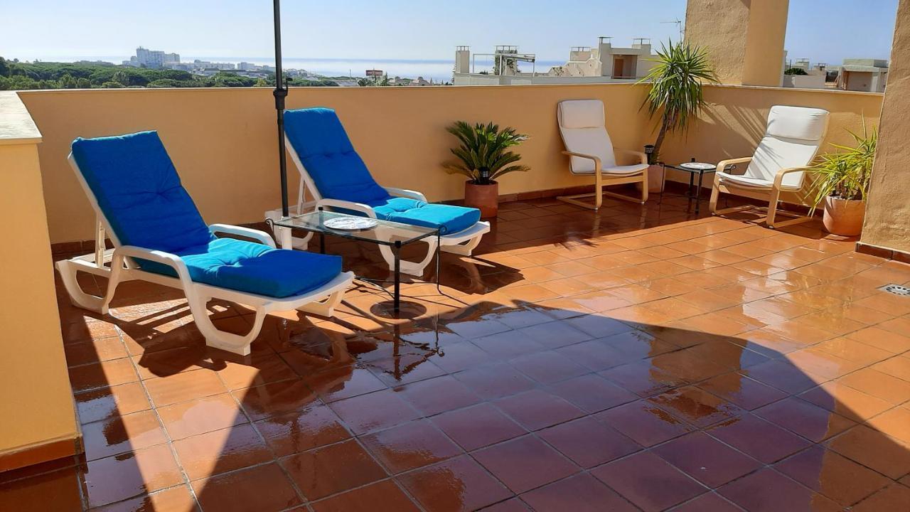 מיחאס Atico Con Terraza Abierta/Open Terrace Apartment מראה חיצוני תמונה